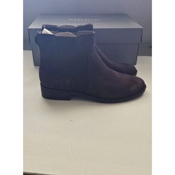 Vionic ladies Alana bootie Nwb - Picture 3 of 12